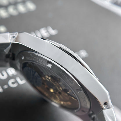 Vacheron Constantin Overseas Self-Winding 4520V210A-B483 41 mm Stainless Steel
